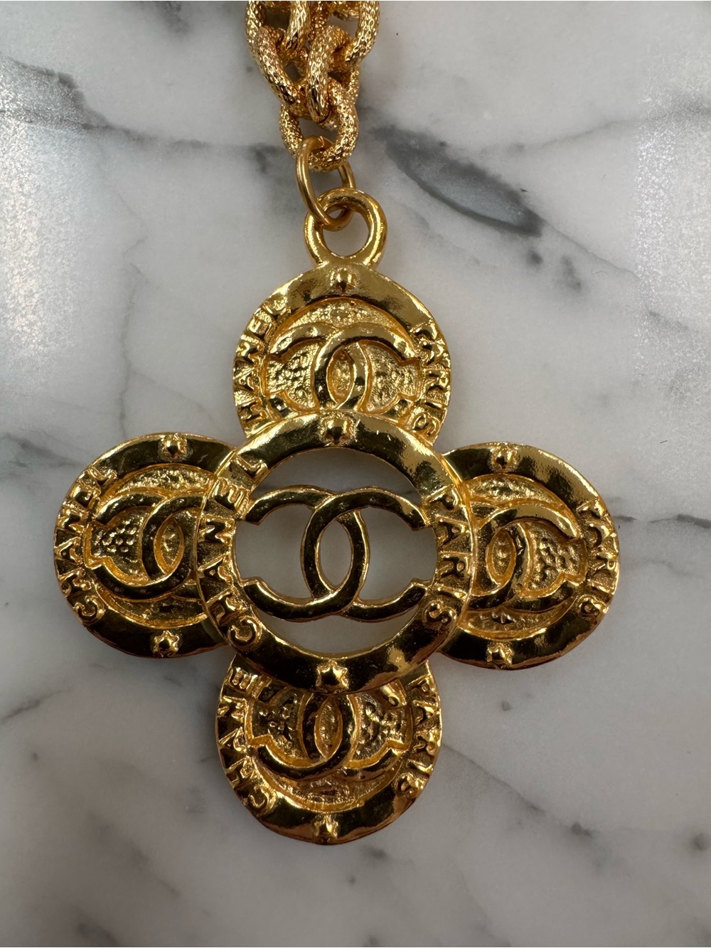 Vintage Chanel Gold-Tone Interlocking CC Pendant Necklace